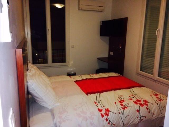 Hotel Rythme Сен-Клу Экстерьер фото