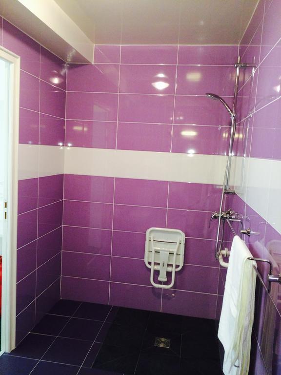 Hotel Rythme Сен-Клу Экстерьер фото
